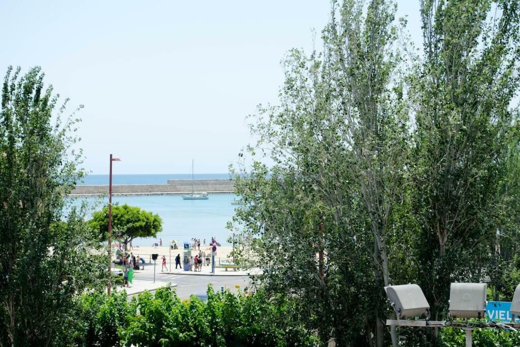 Primera Linea En Playa Sur. Plaza Constitucion Peñíscola Exterior foto